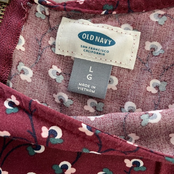 Old Navy Maroon Shift Dress - Picture 2 of 4